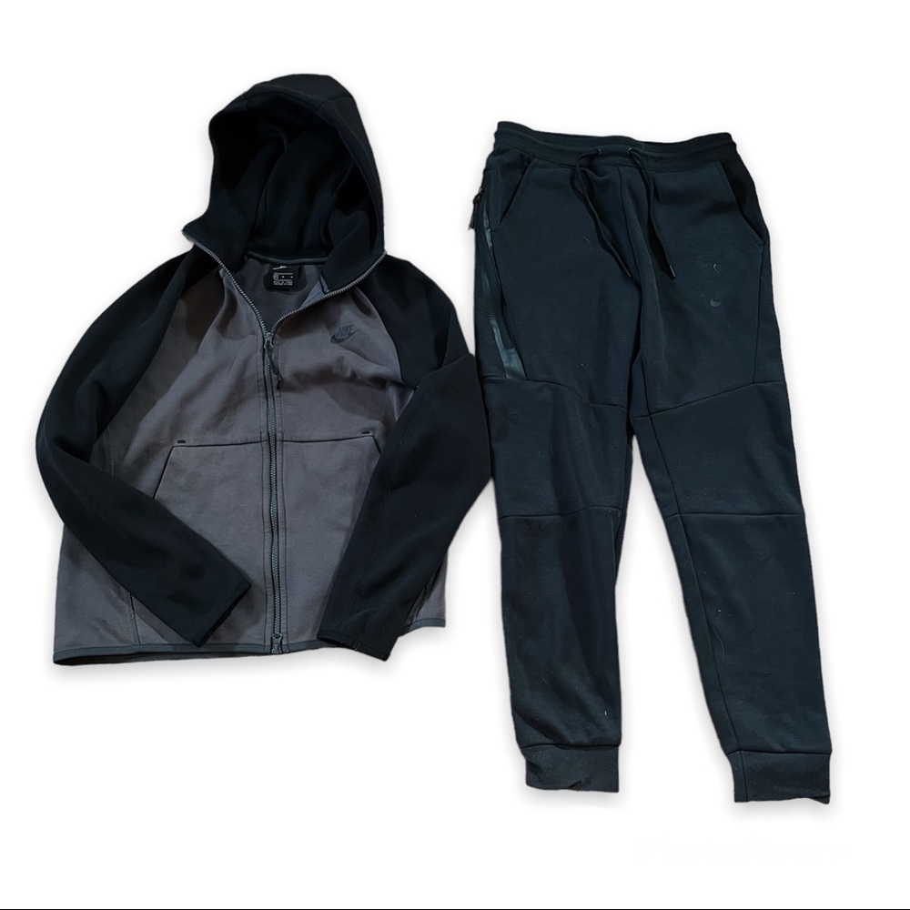 nike tech set